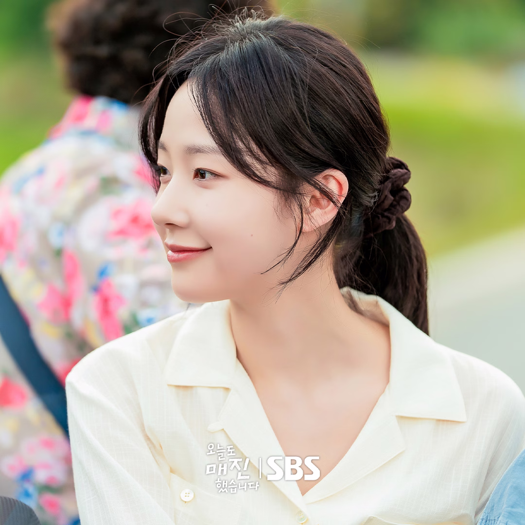 Matthew Lee surprises Dam Ye Jin