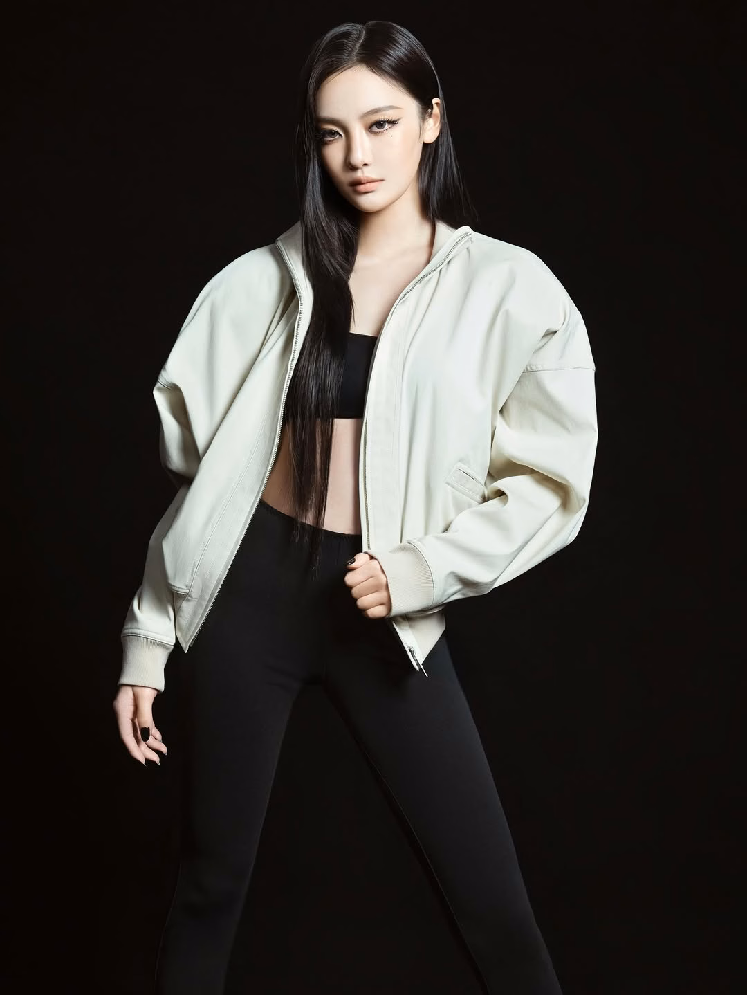 Ningning radiating confidence in Gucci attire