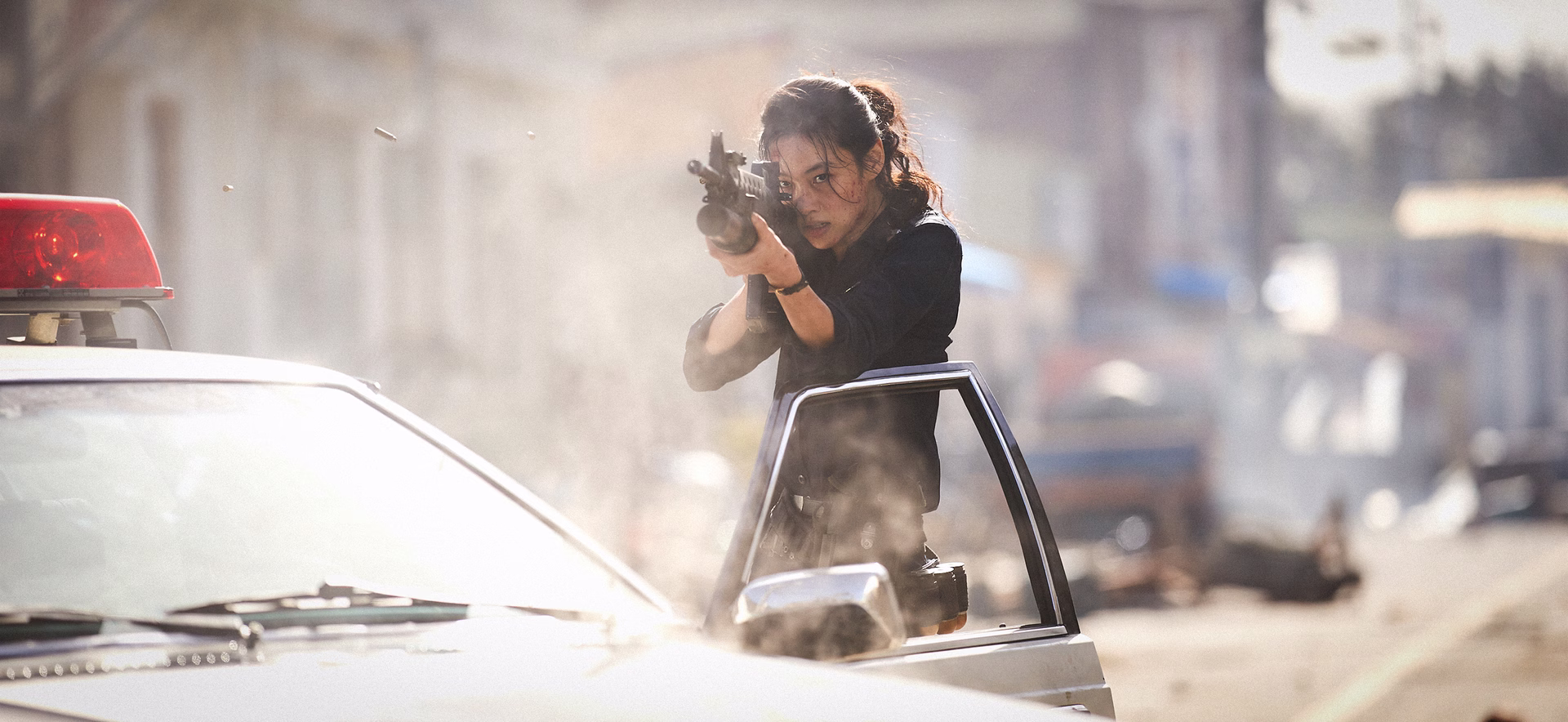 Zo In Sung hunting the creature