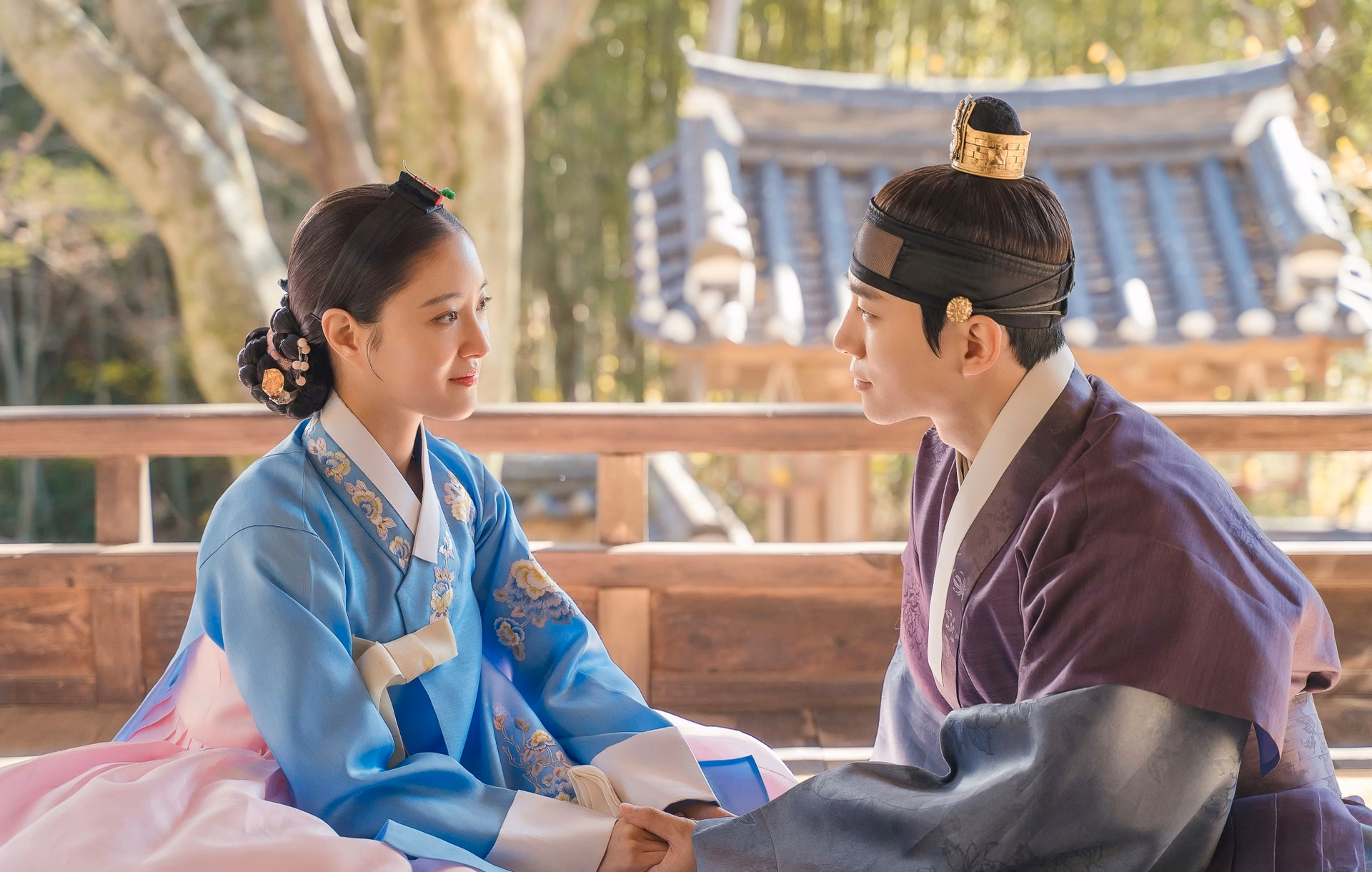 Lee Junho's versatility shines through