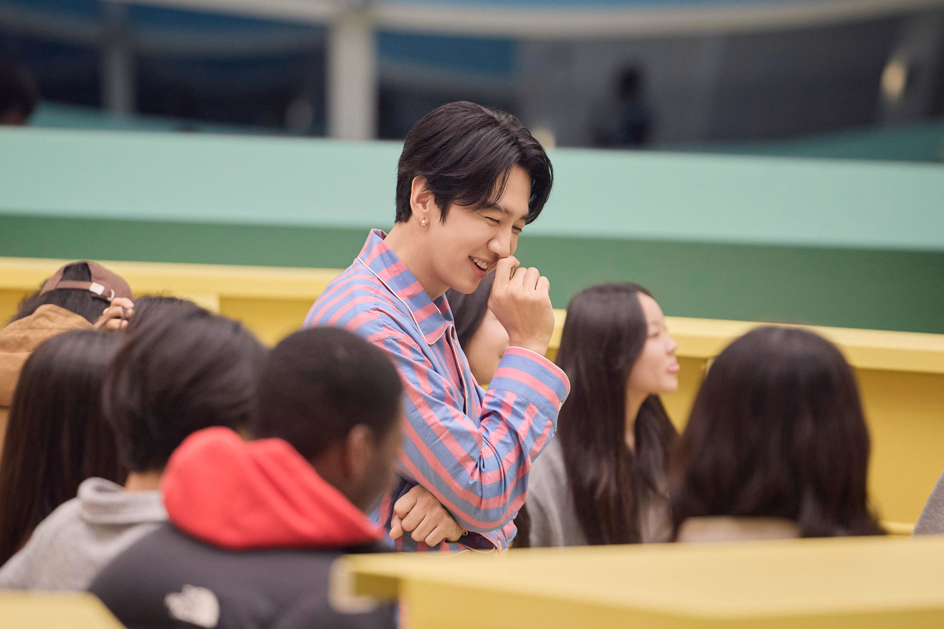 Lee Kwang Soo's playful energy