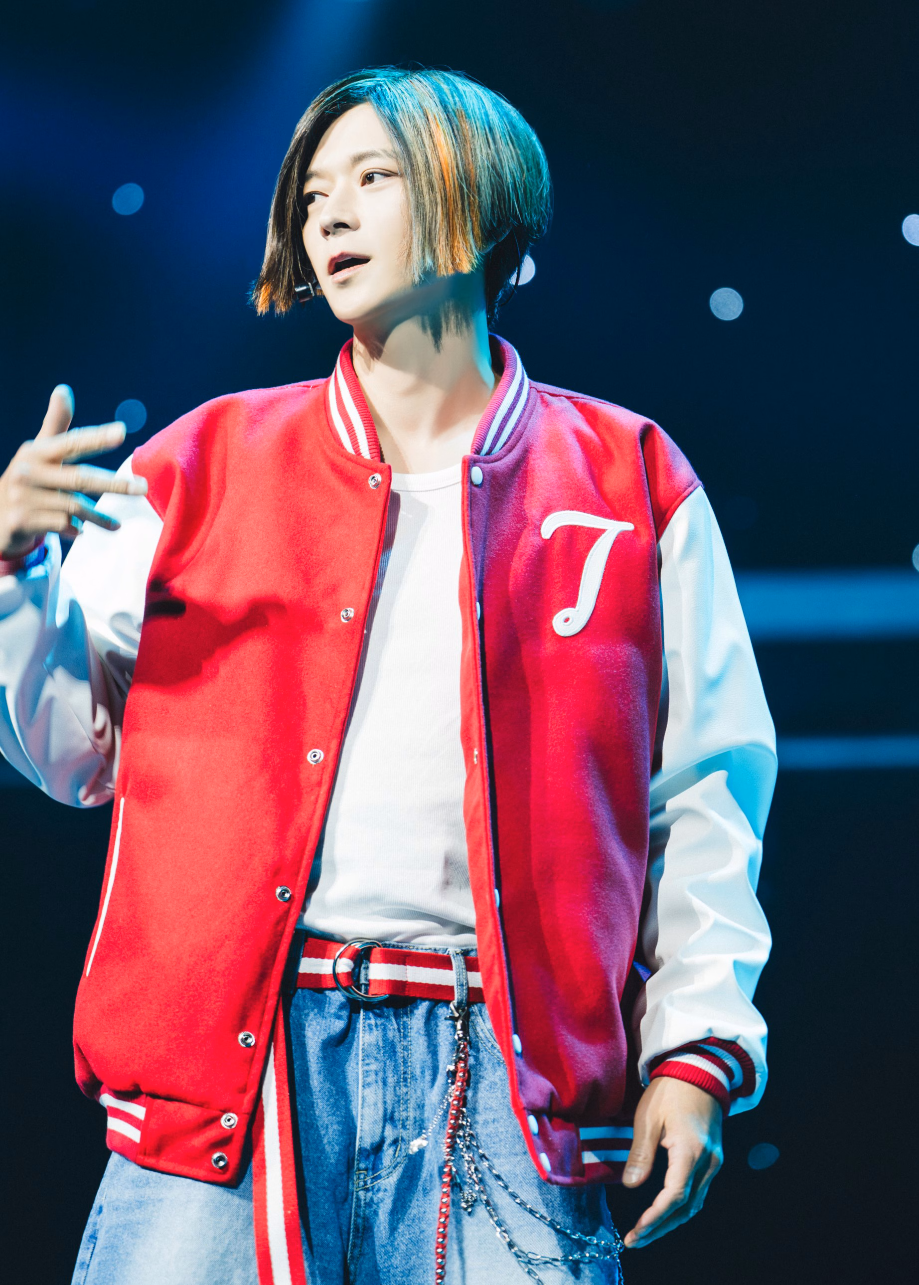 Kang Dong Won in action on stage