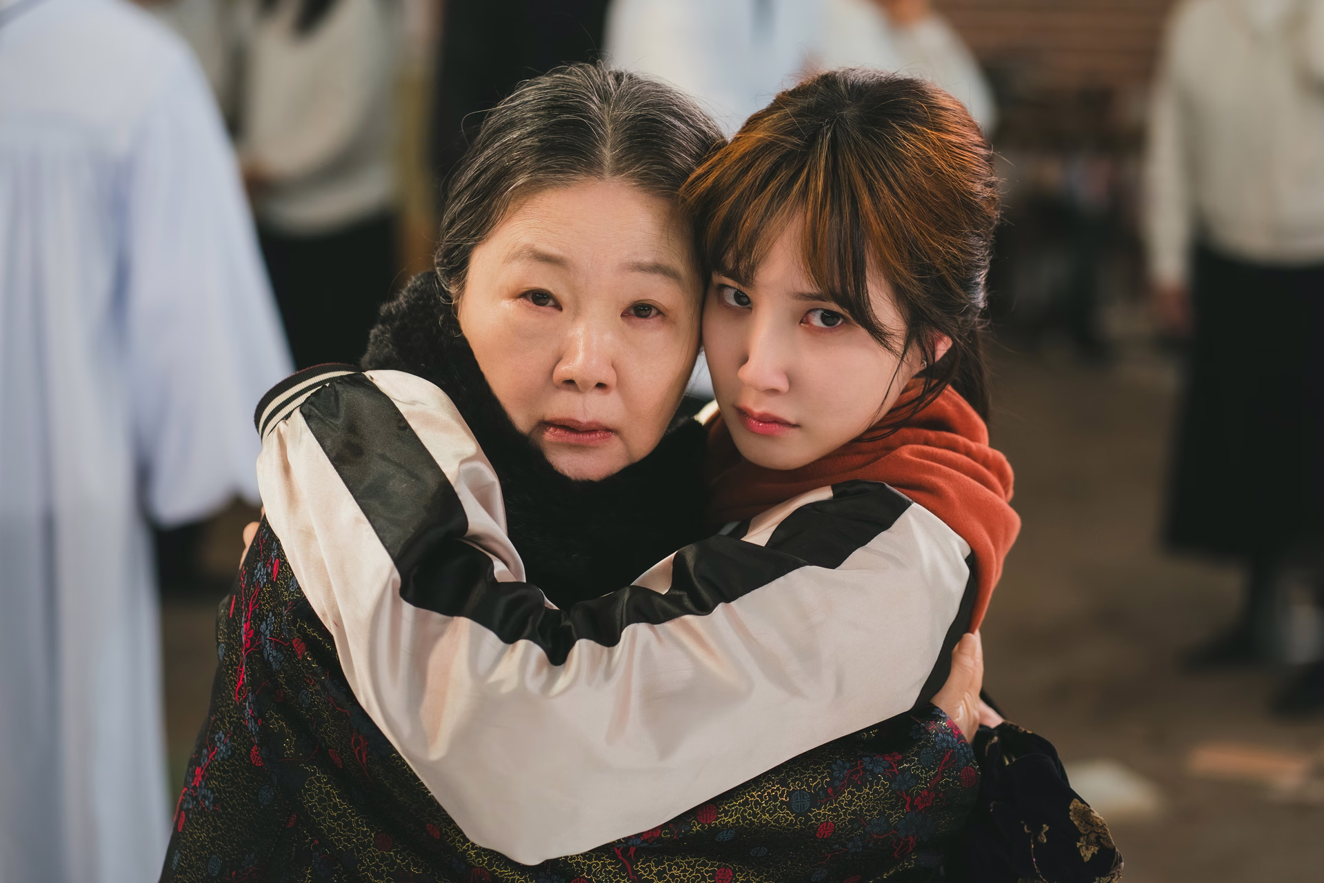 Park Eun Bin and Kim Hae Sook in a heartfelt embrace