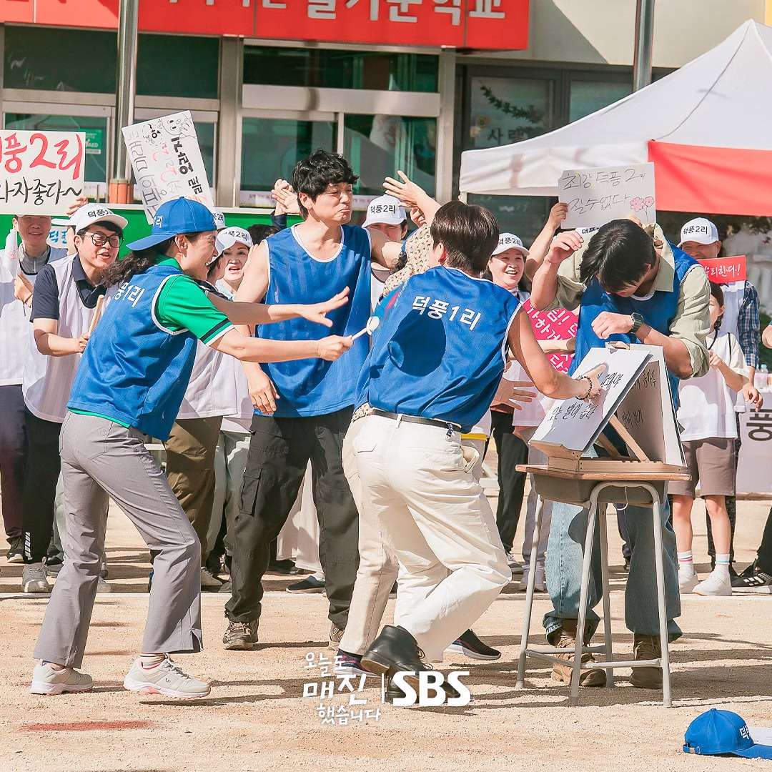 Ahn Hyo Seop and Chae Won Bin at the festival