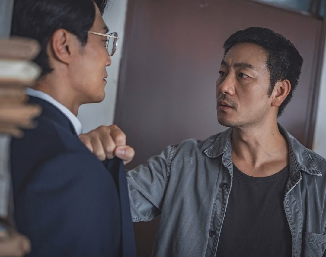Im Seok Man in a pivotal scene