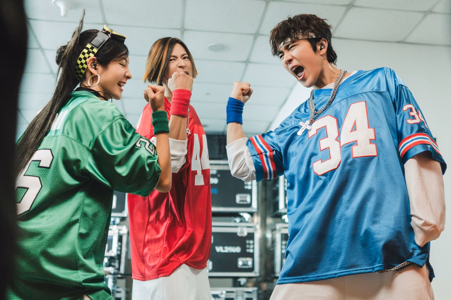 Kang Dong Won in character