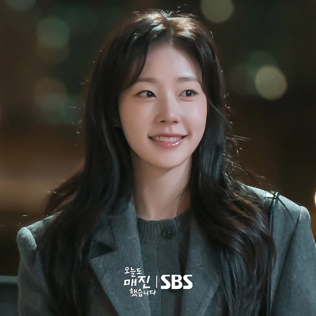 A warm reunion between Seo Eric and Dam Ye Jin