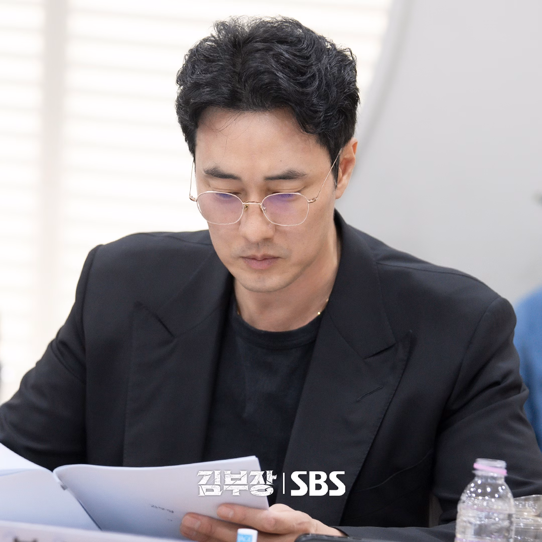 So Ji Sub as Manager Kim