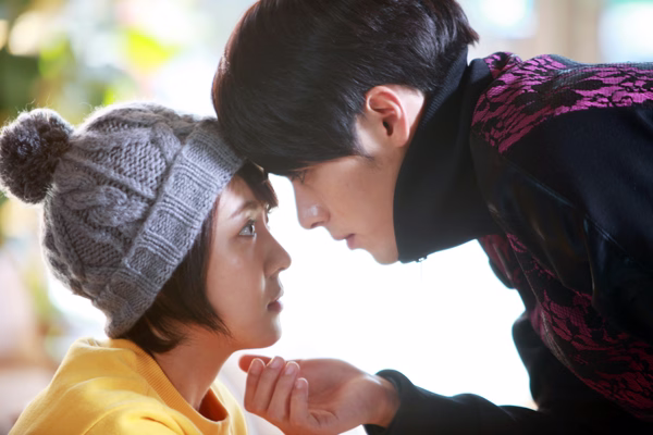 Secret Garden is a timeless tale of opposites attracting.