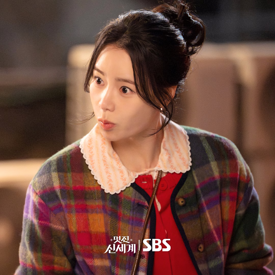Lim Ji Yeon showcasing intense acting skills