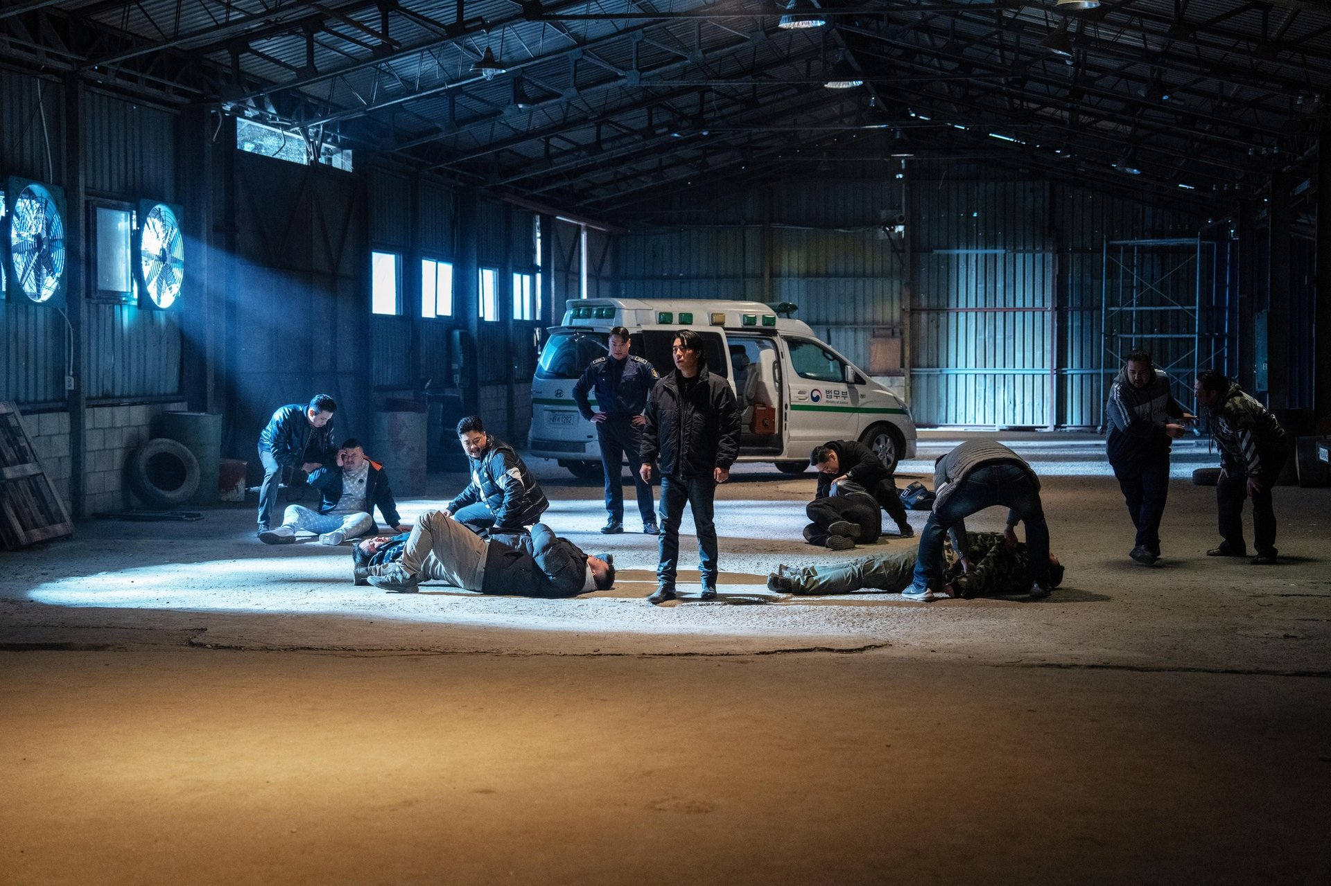 Diverse action settings in Bloodhounds 2