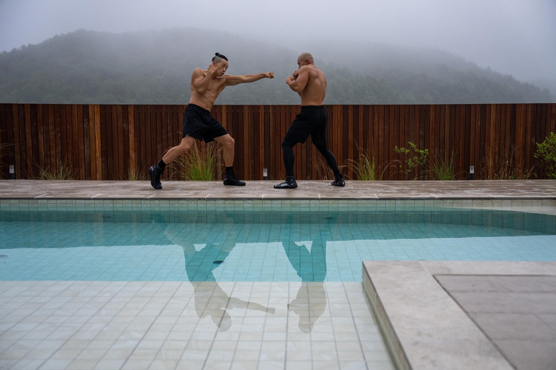 Baek Jeong in action