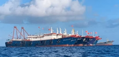 Chinese vessels at Whitsun Reef