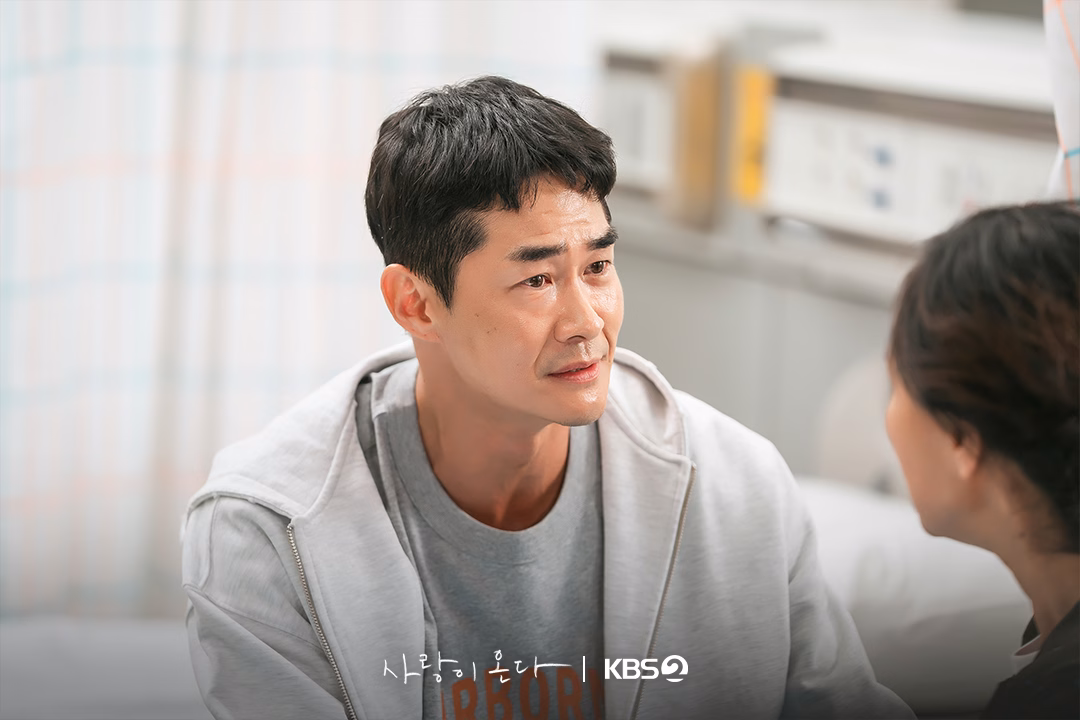 Bae Jung Nam as Jo Heung Sik, showcasing his warm nature