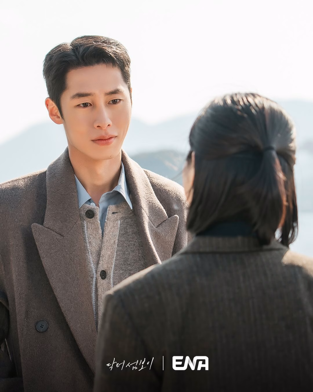 Lee Jae Wook as Do Ji Eui in Doctor On The Edge
