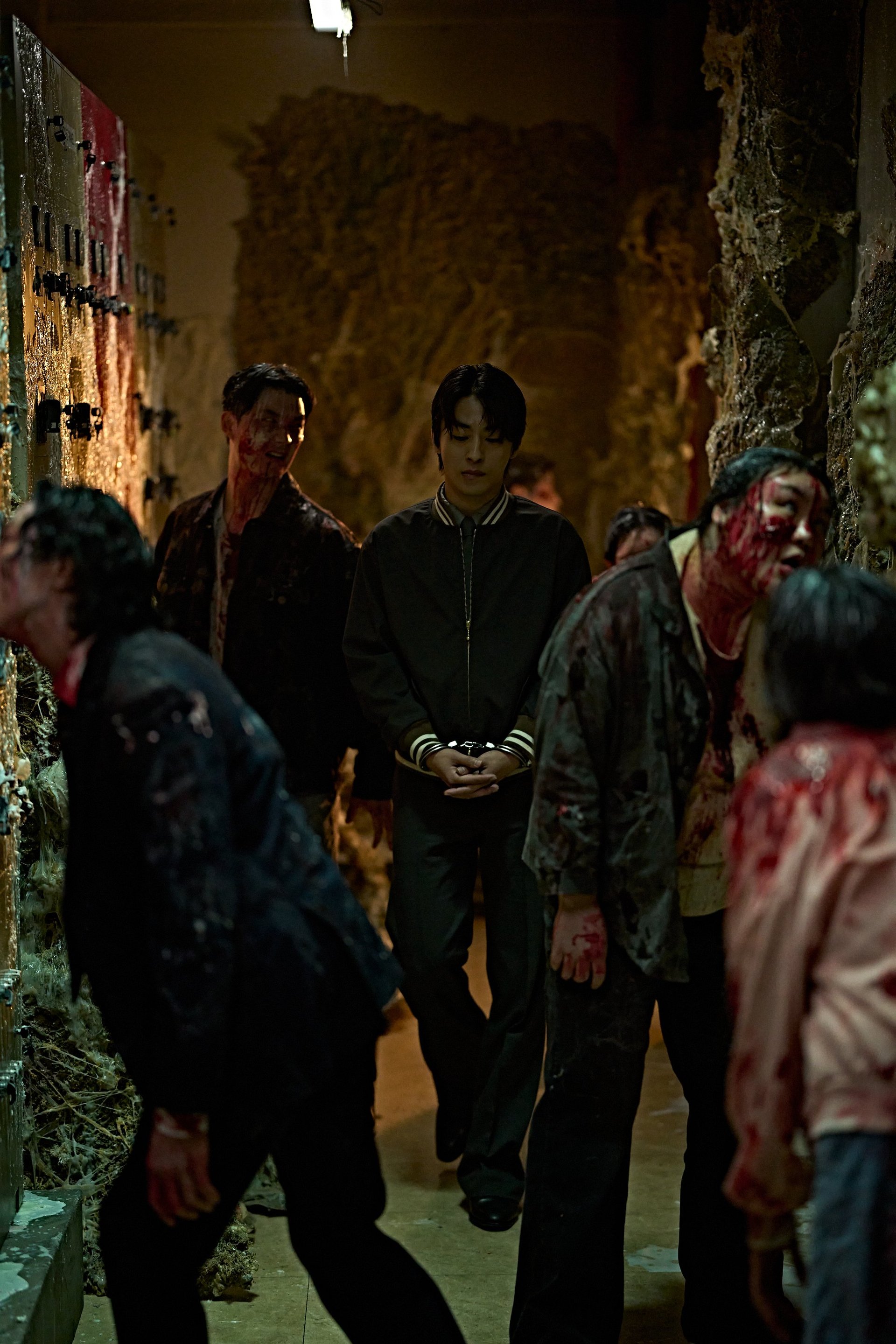 Seo Young Cheol walking among the infected