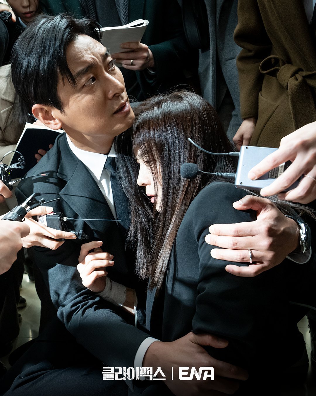 Ju Ji Hoon and Ha Ji Won facing challenges