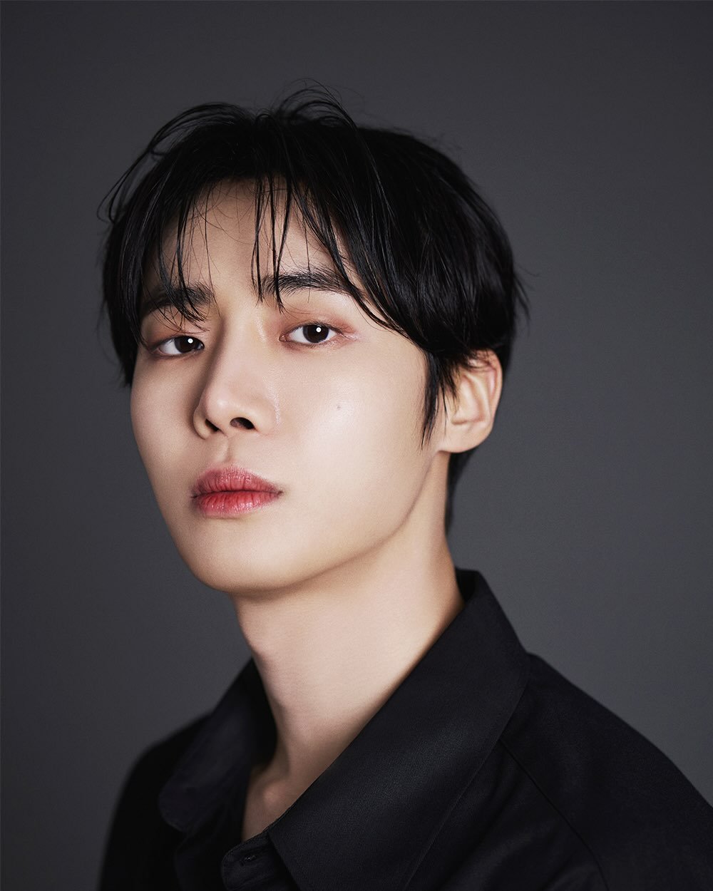 Choo Young Woo's magnetism in each photo