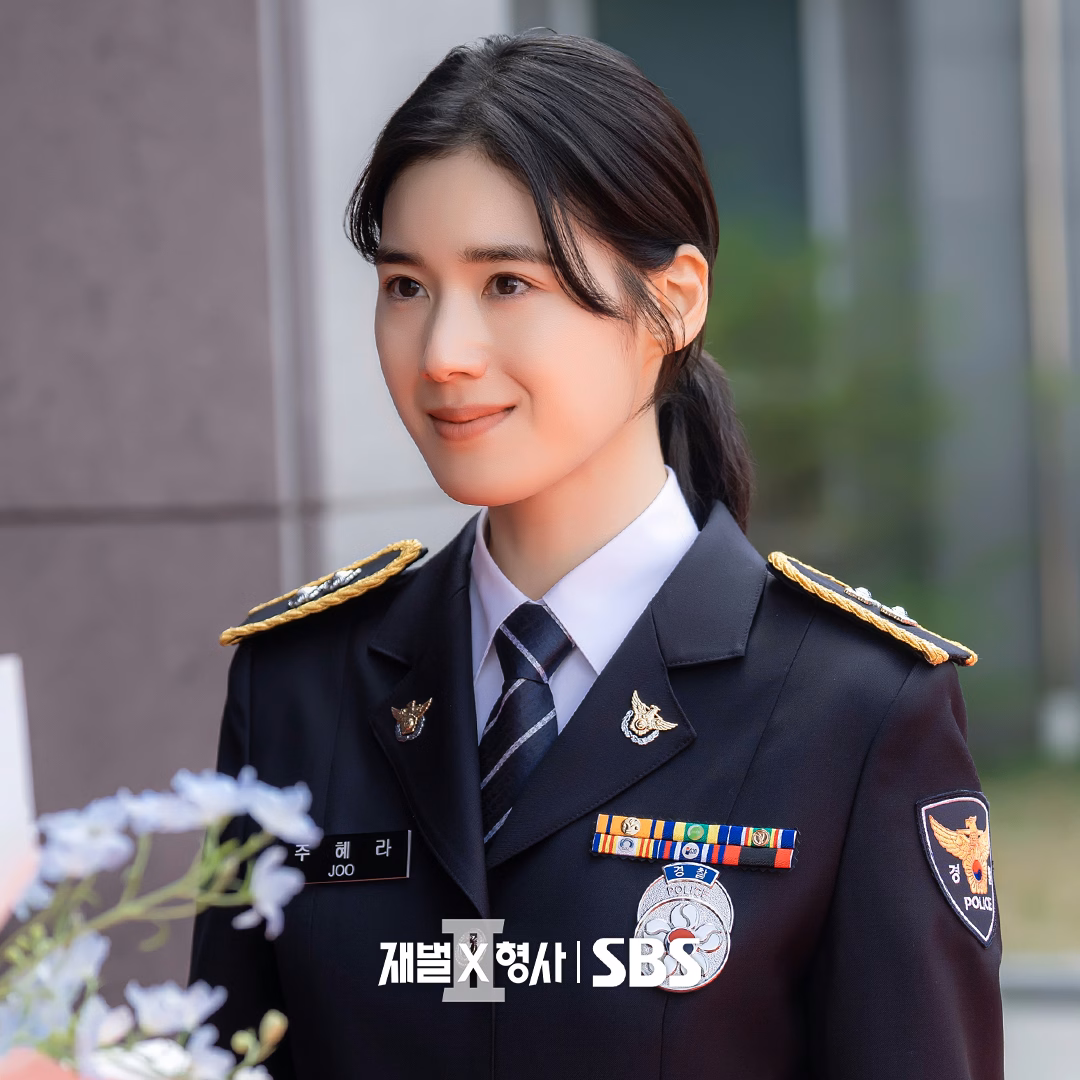 Jung Eun Chae in a captivating pose