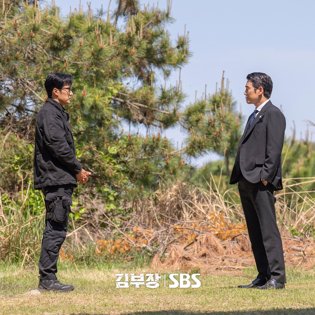 So Ji Sub and Joo Sang Wook in a tense confrontation