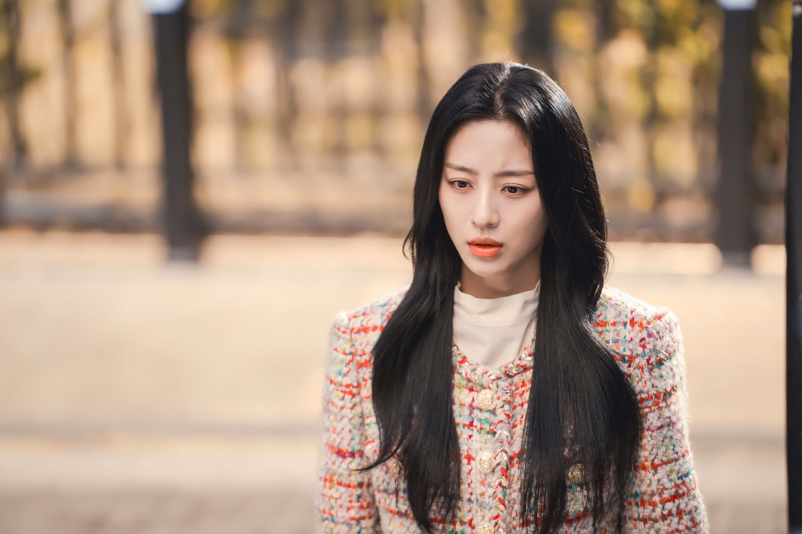 Cha Min Ji portraying Cha Song Hwan