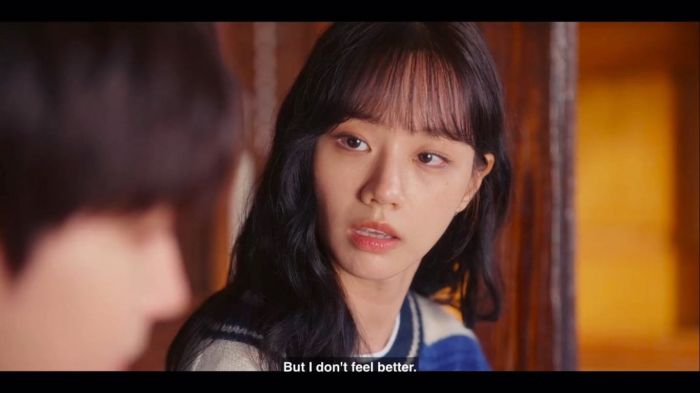 Soo Bin encouraging Yi Jae