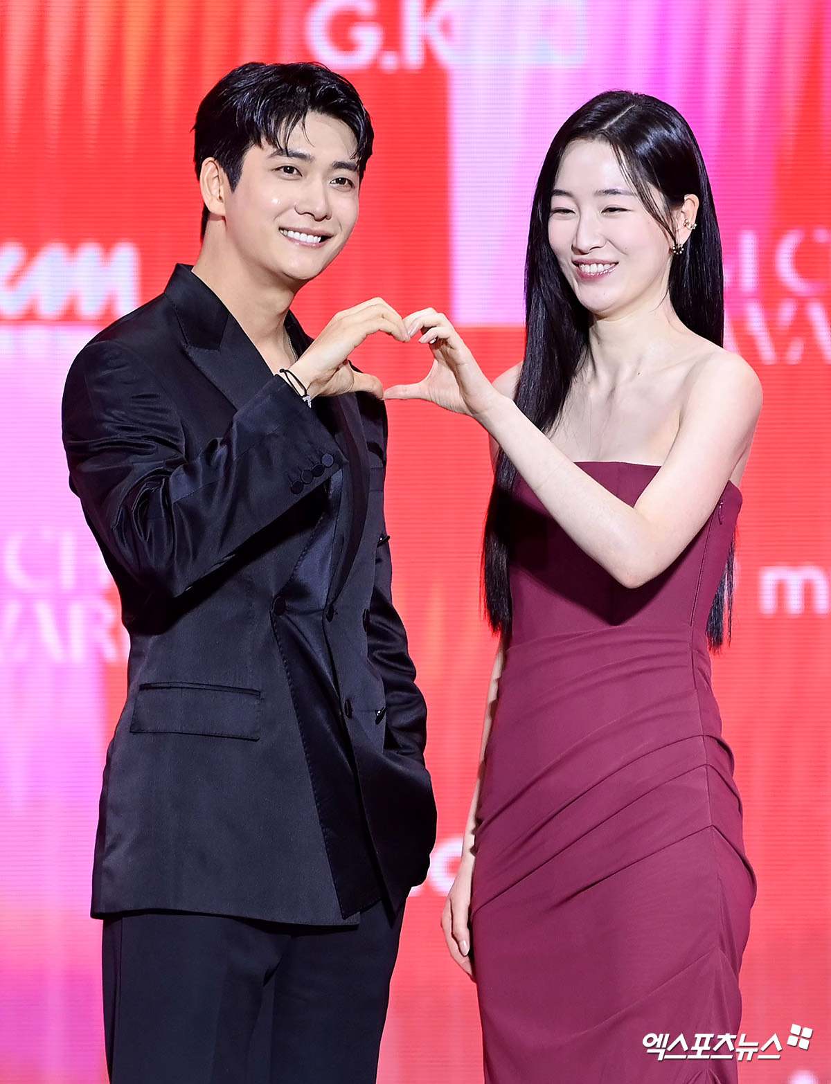 Kang Tae Oh and Won Ji An at the KMA 2026