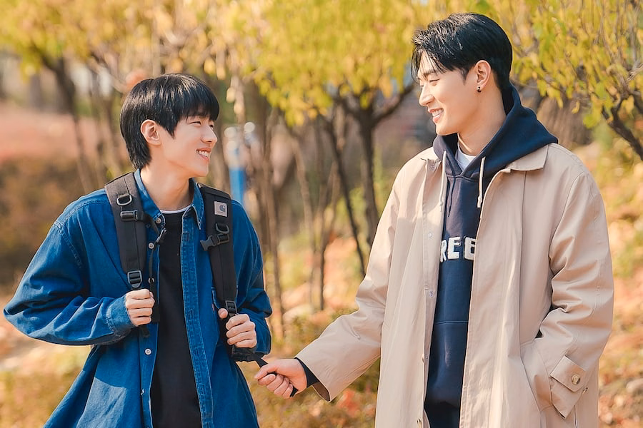Semantic Error K-drama featuring two male leads in a tense moment