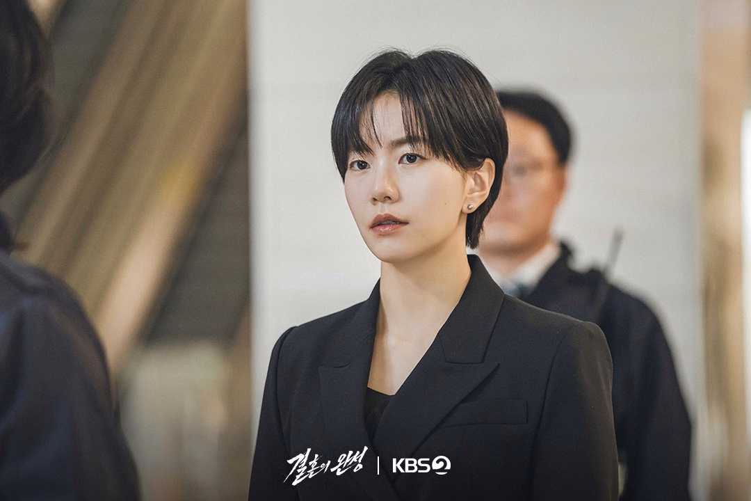 Lee Seol in a contemplative moment from The Husband