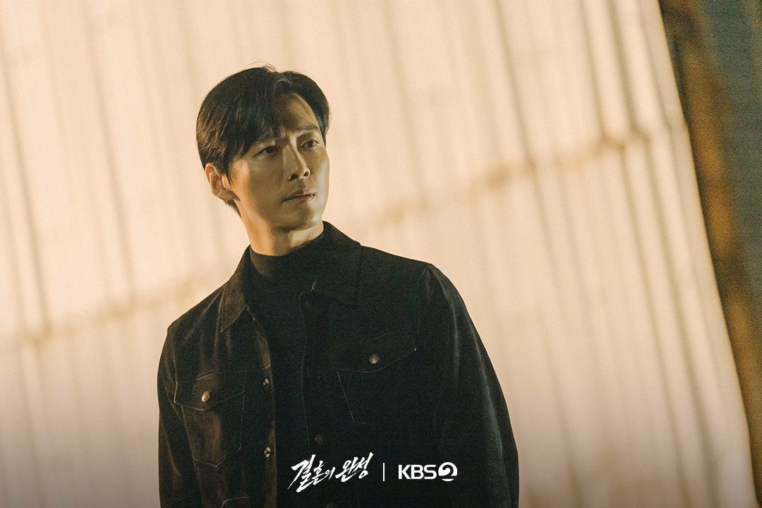 Namkoong Min as the lead character in The Husband K-drama