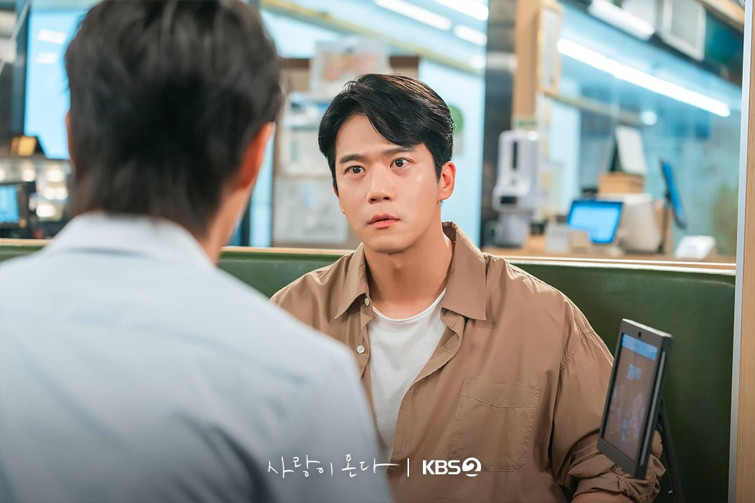 Ha Seok Jin in an intense scene from Love On The Menu