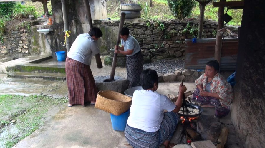 Handa Tengma product display and market expansion efforts in Radhi region