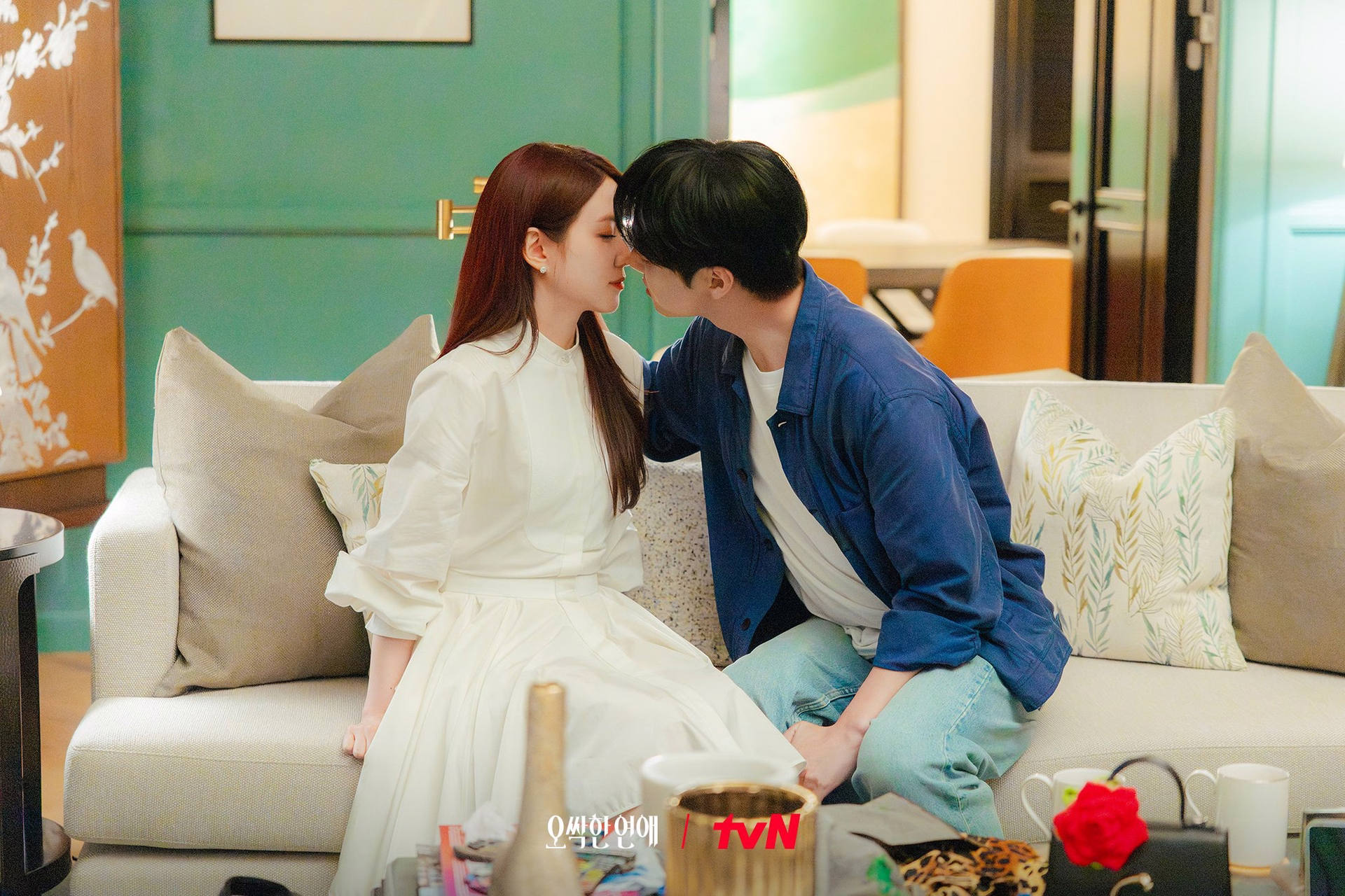 Park Eun Bin and Yang Se Jong's romantic chemistry intensifies in Singapore scenes