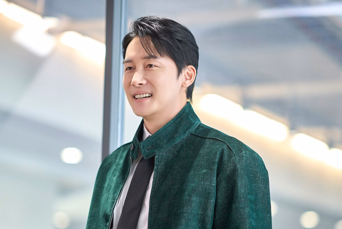 Han So Hee as Sun Woo in The Intern film