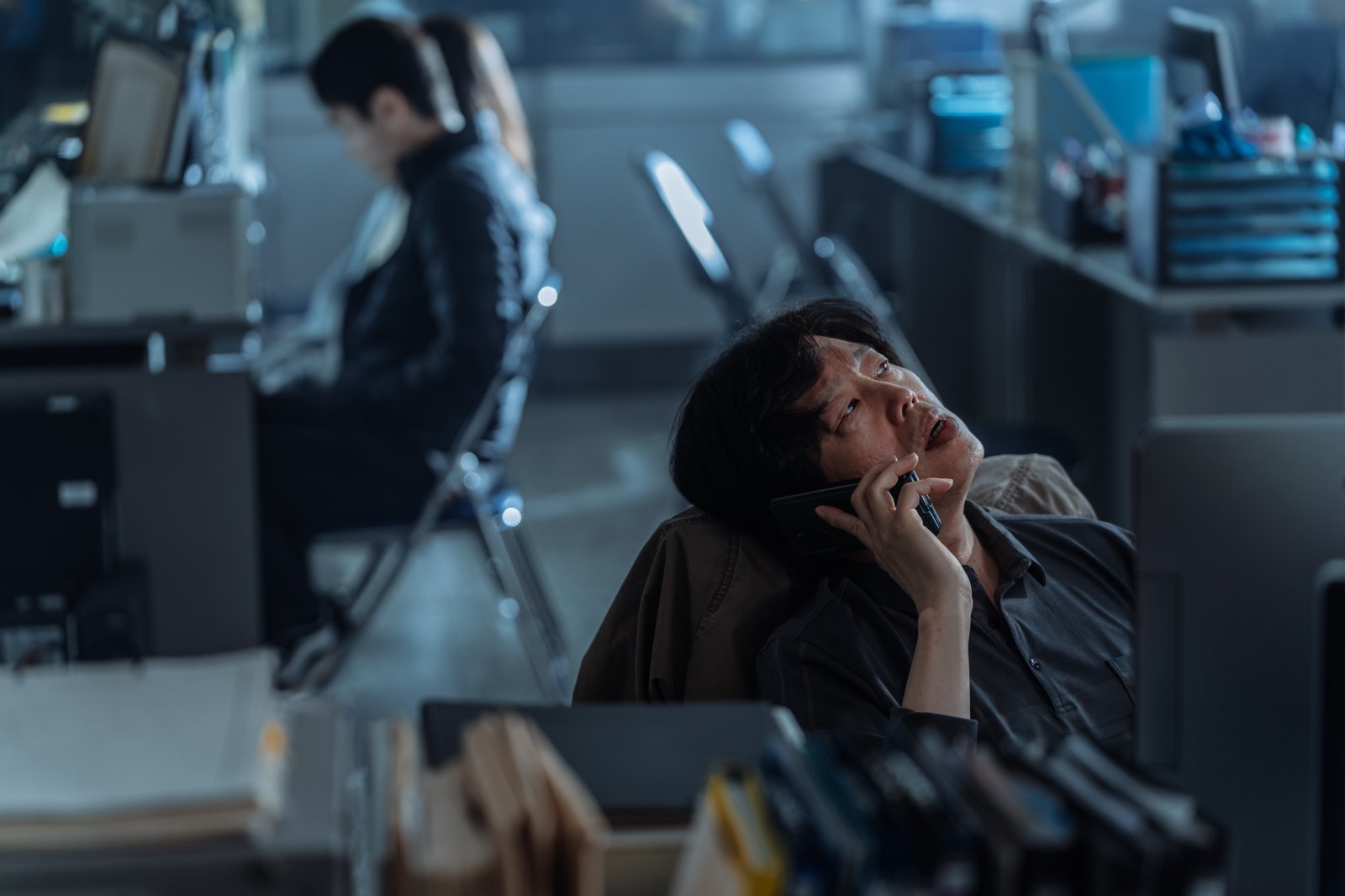 Kim Hee Won in police station