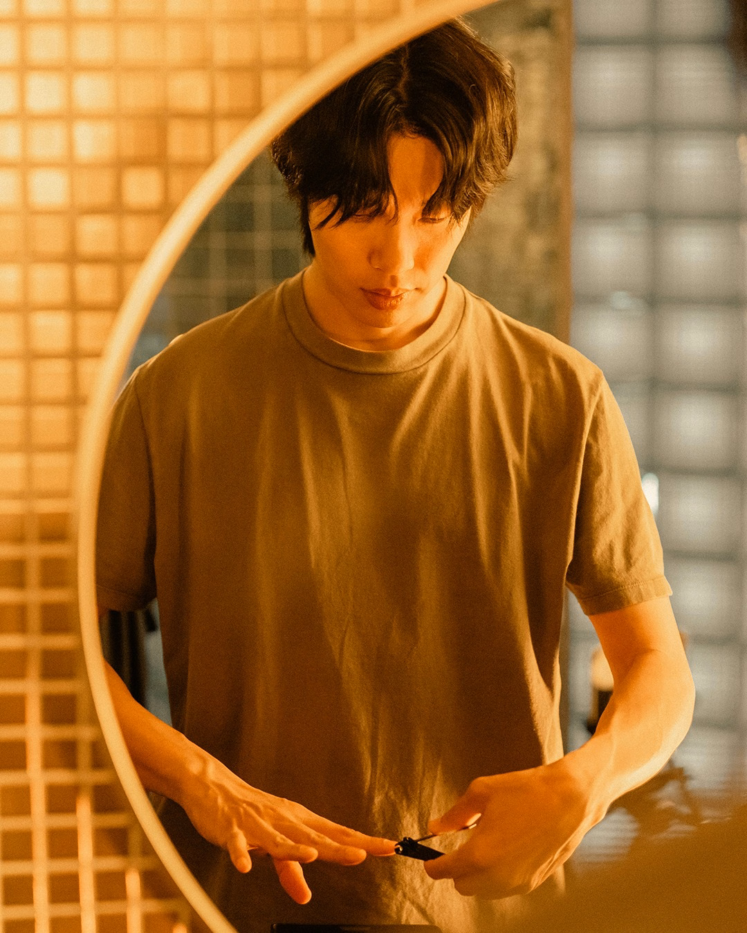 Ryu Jun Yeol in dramatic confrontation scene from Mousetrap thriller