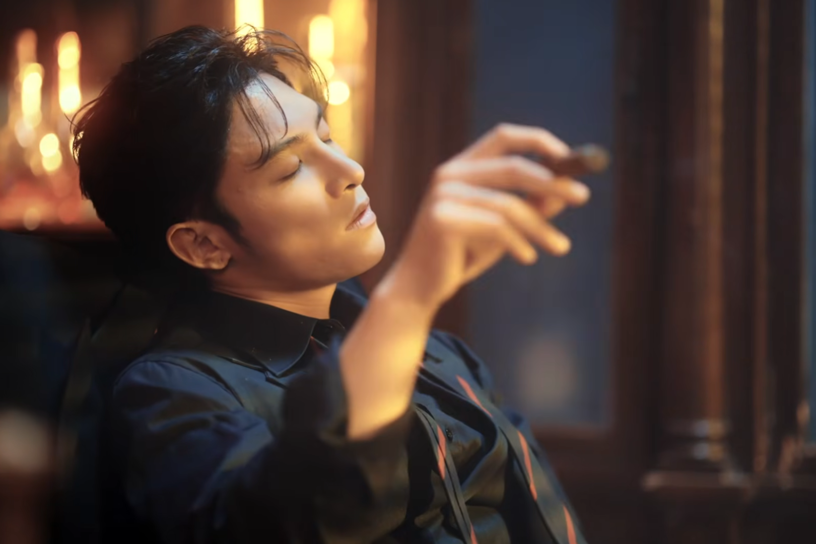 Nostalgic visual style