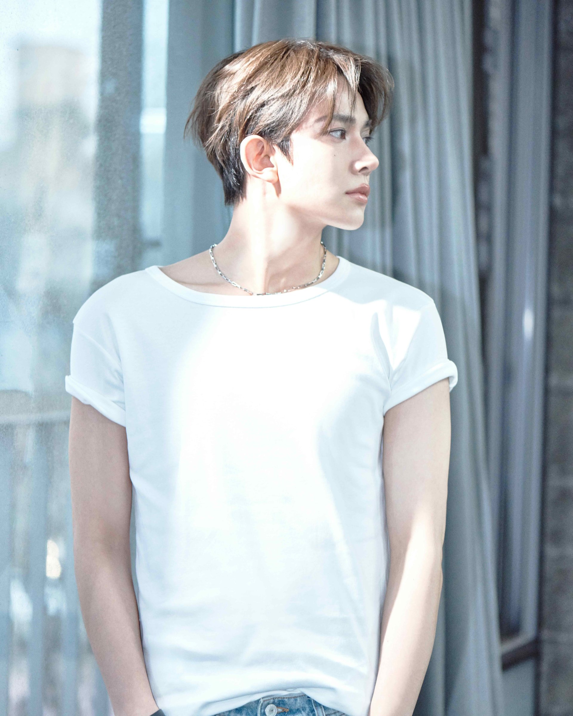 Evan connecting with fans