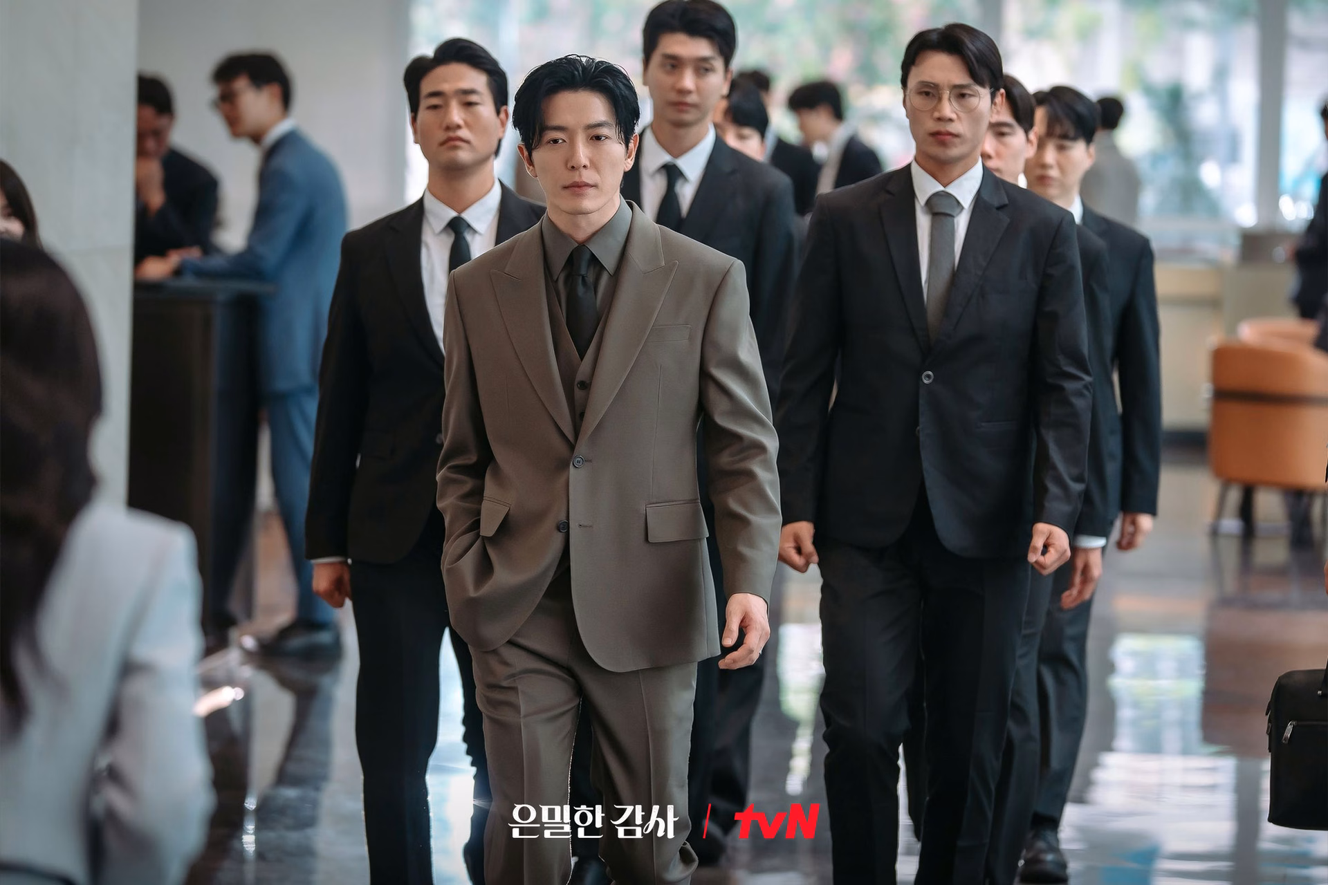 Kim Jae Wook looking charismatic in a suit