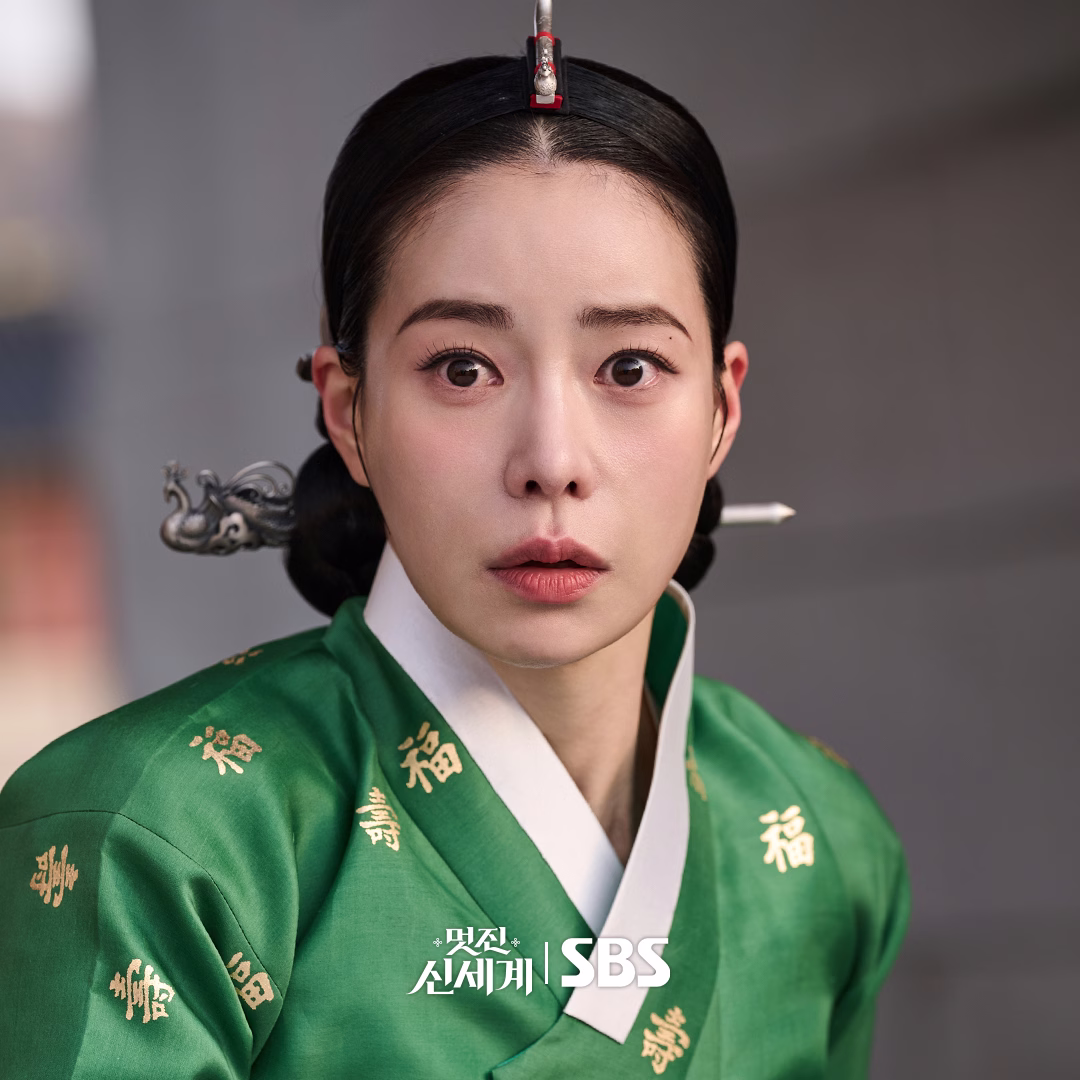 Lim Ji Yeon as Shin Seo Ri