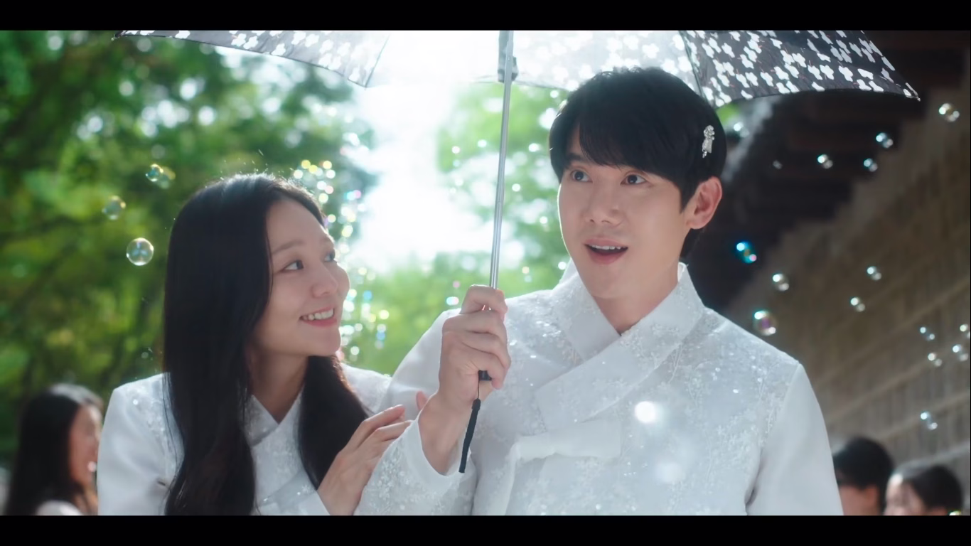 Na Hyun caring for I Rang