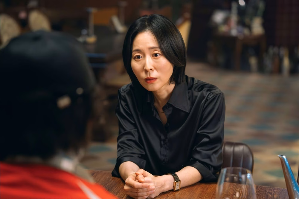 Kang Mal Geum as Go Hye Jin